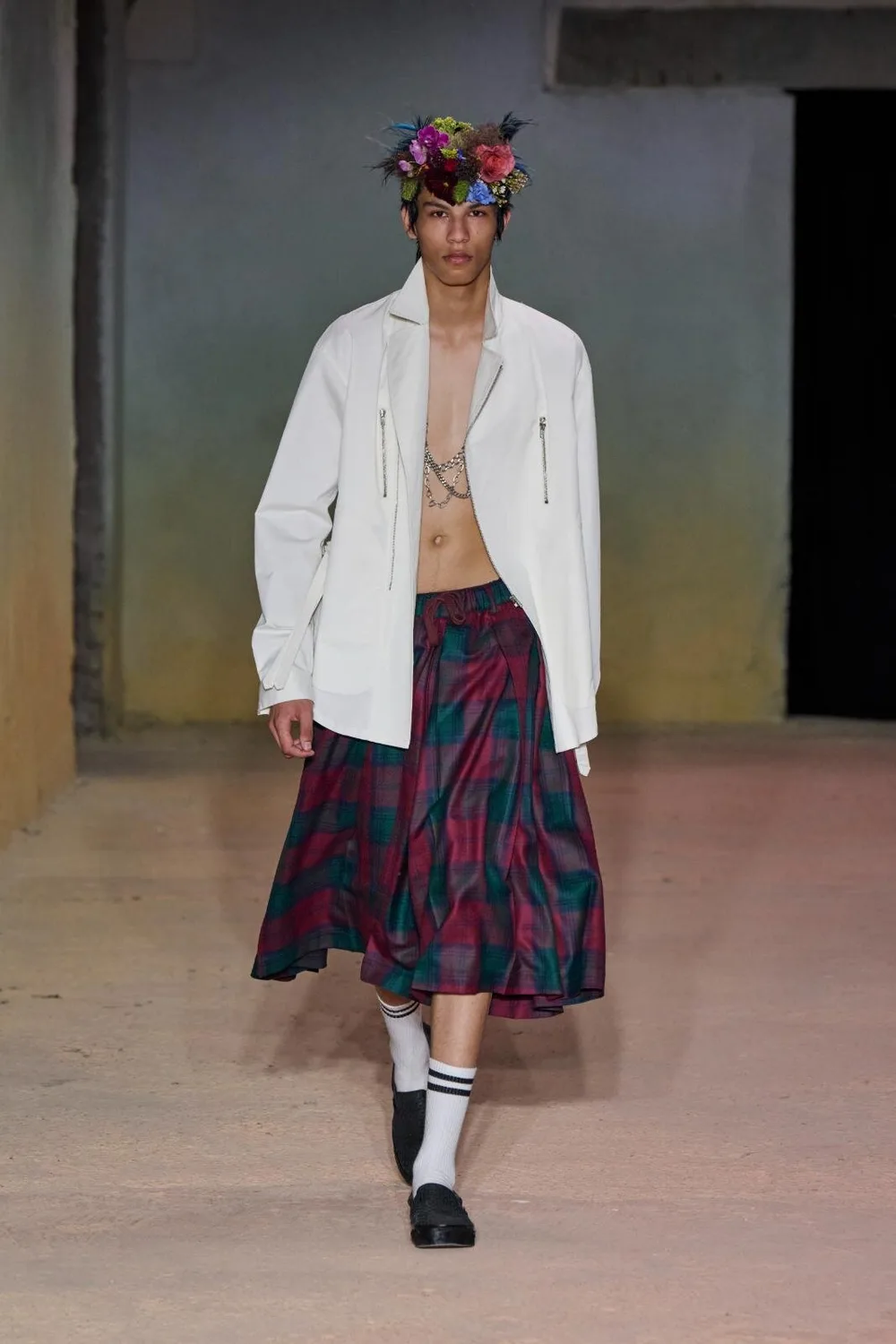 ディーエスエムケイニノミヤ 2027年春夏 LOOK 2