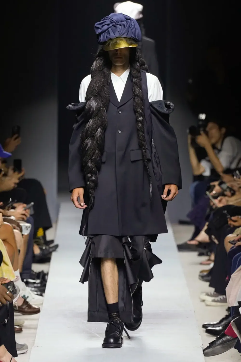 コムデギャルソンオムプリュス 2026年春夏 LOOK 9