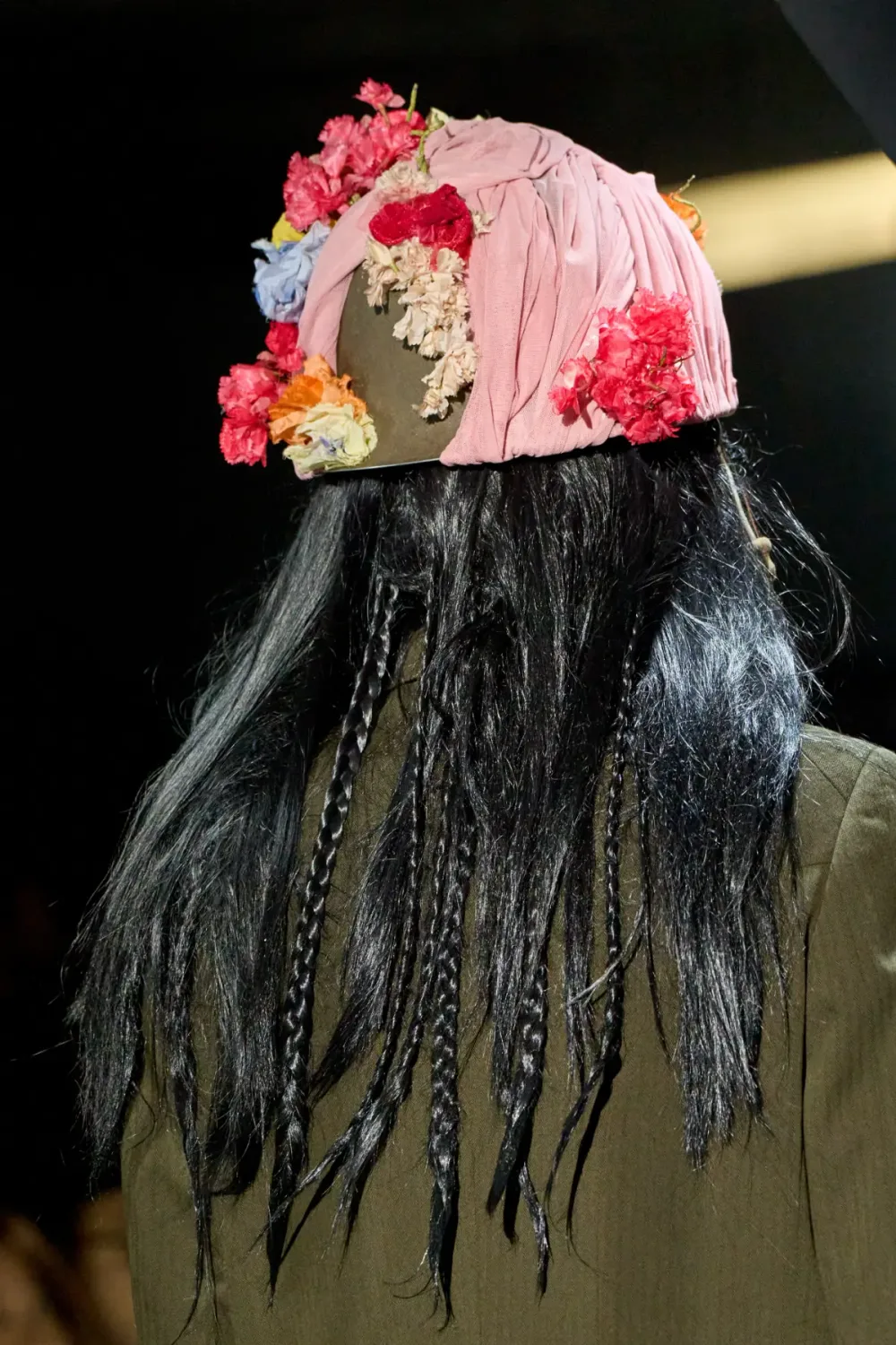 コムデギャルソンオムプリュス 2025年秋冬 LOOK 33 / VIEW 4