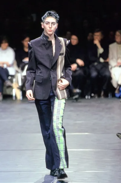 コムデギャルソン 2000秋冬 LOOK 48