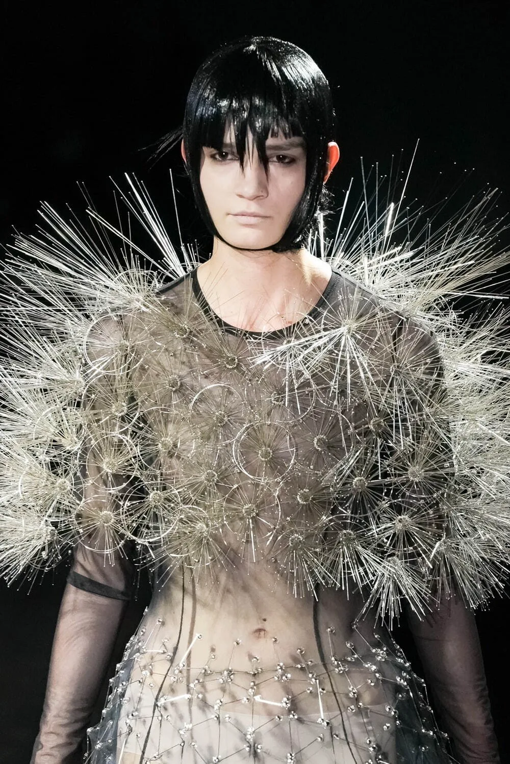 ノワールケイニノミヤ 2021年秋冬 LOOK 1 / VIEW 2