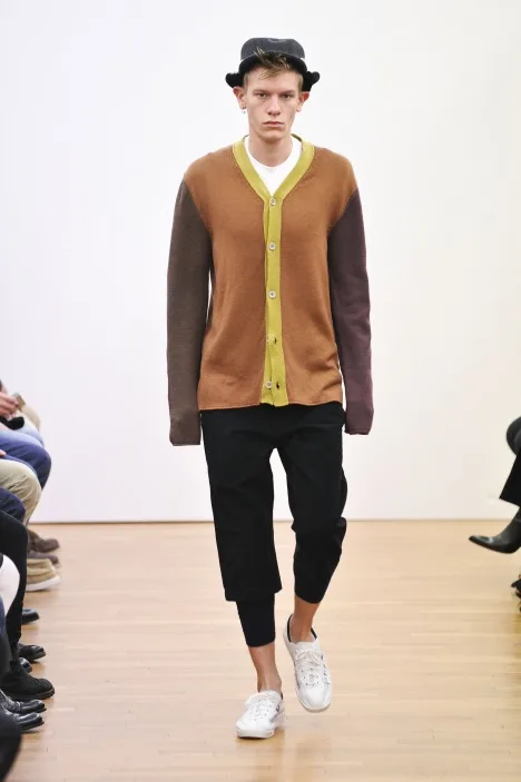 コムデギャルソンシャツ 2011秋冬 LOOK 24