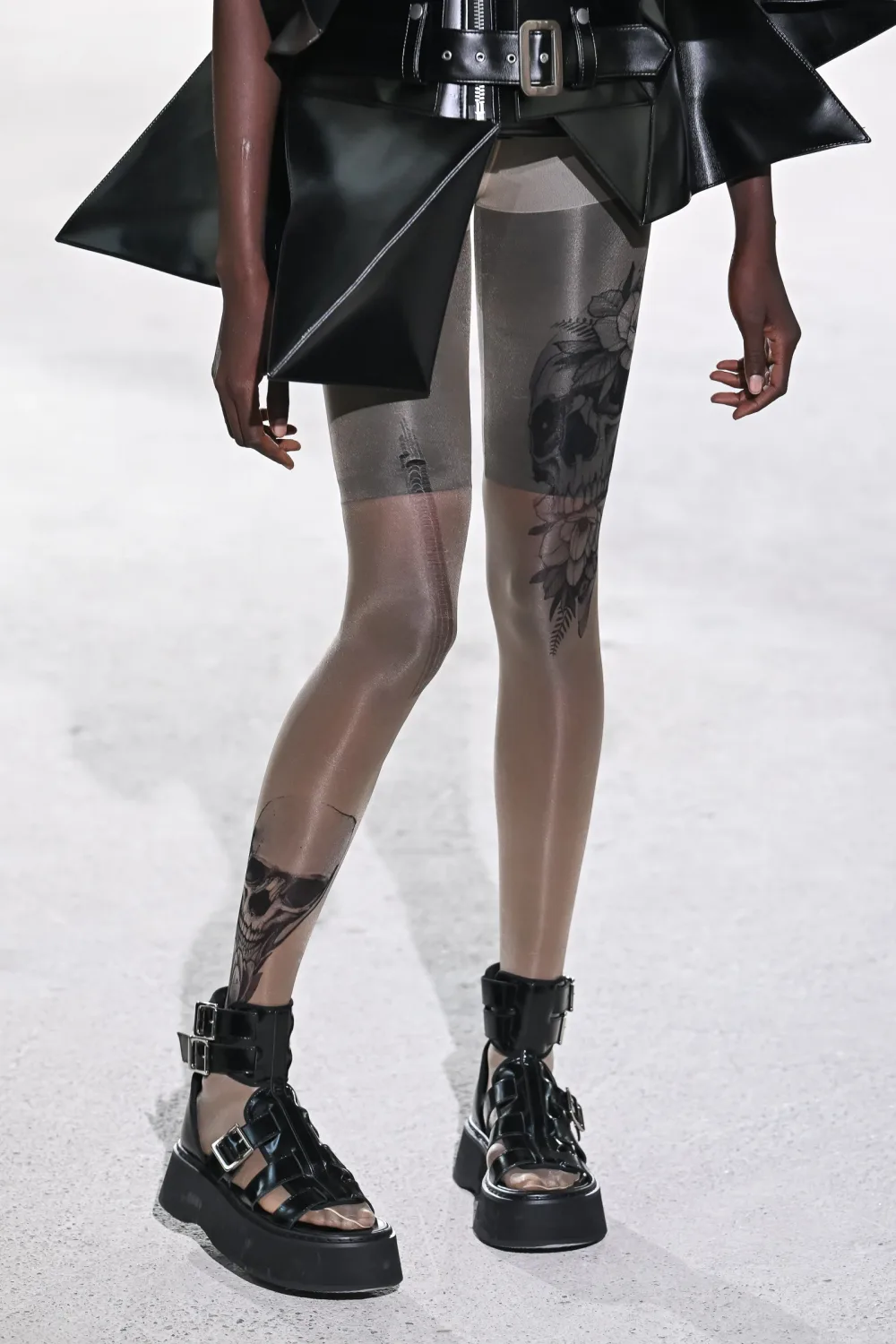 ジュンヤワタナベ 2024年春夏 LOOK 16 / VIEW 2