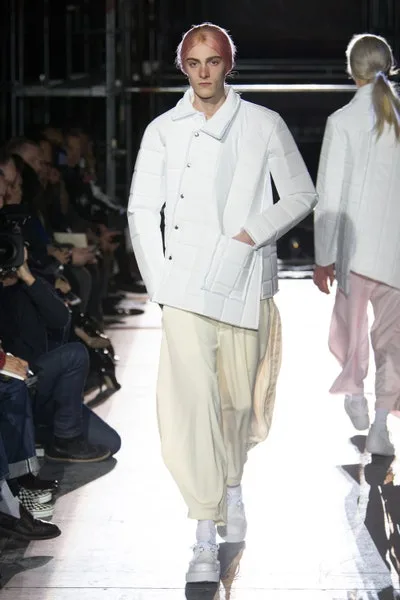 コムデギャルソンオムプリュス 2018秋冬 LOOK 10