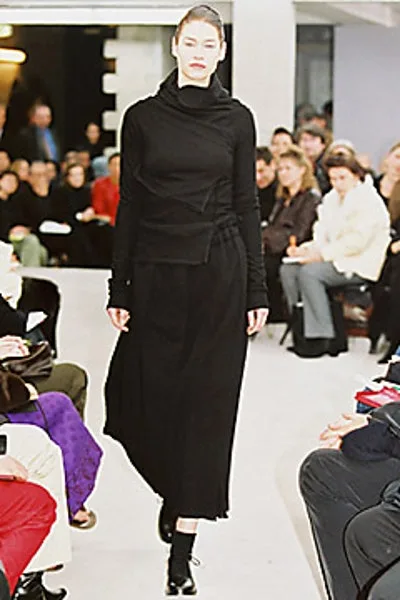 コムデギャルソン 2002秋冬 LOOK 8