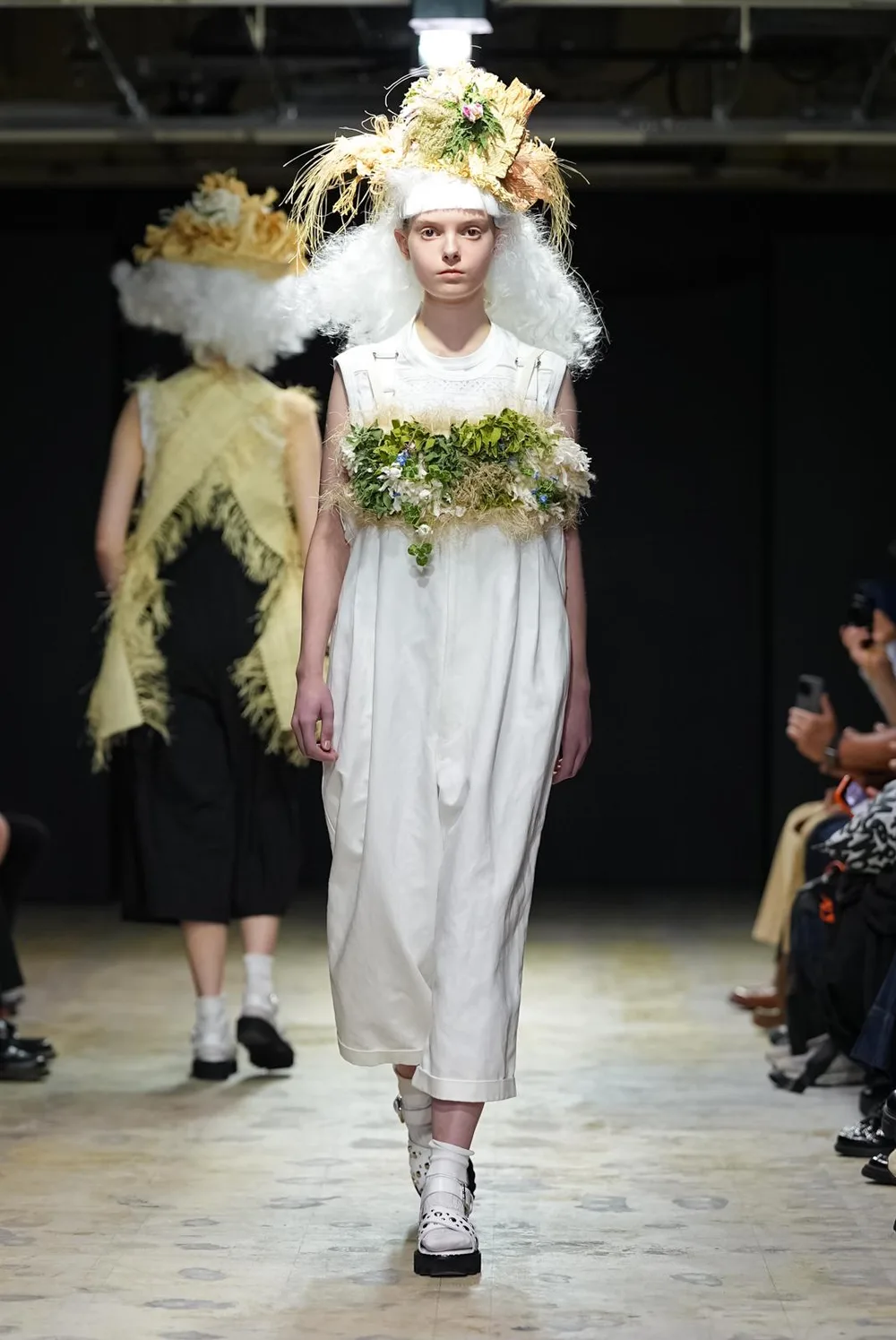 タオ 2027年春夏 LOOK 37