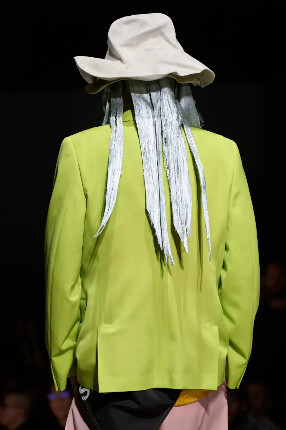 コムデギャルソンオムプリュス 2027年春夏 LOOK 17 / VIEW 3