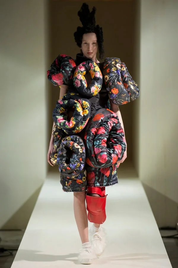コムデギャルソン 2016秋冬 LOOK 6