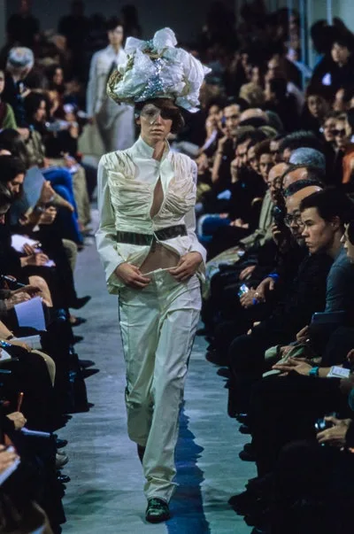 コムデギャルソン 2001春夏 LOOK 21