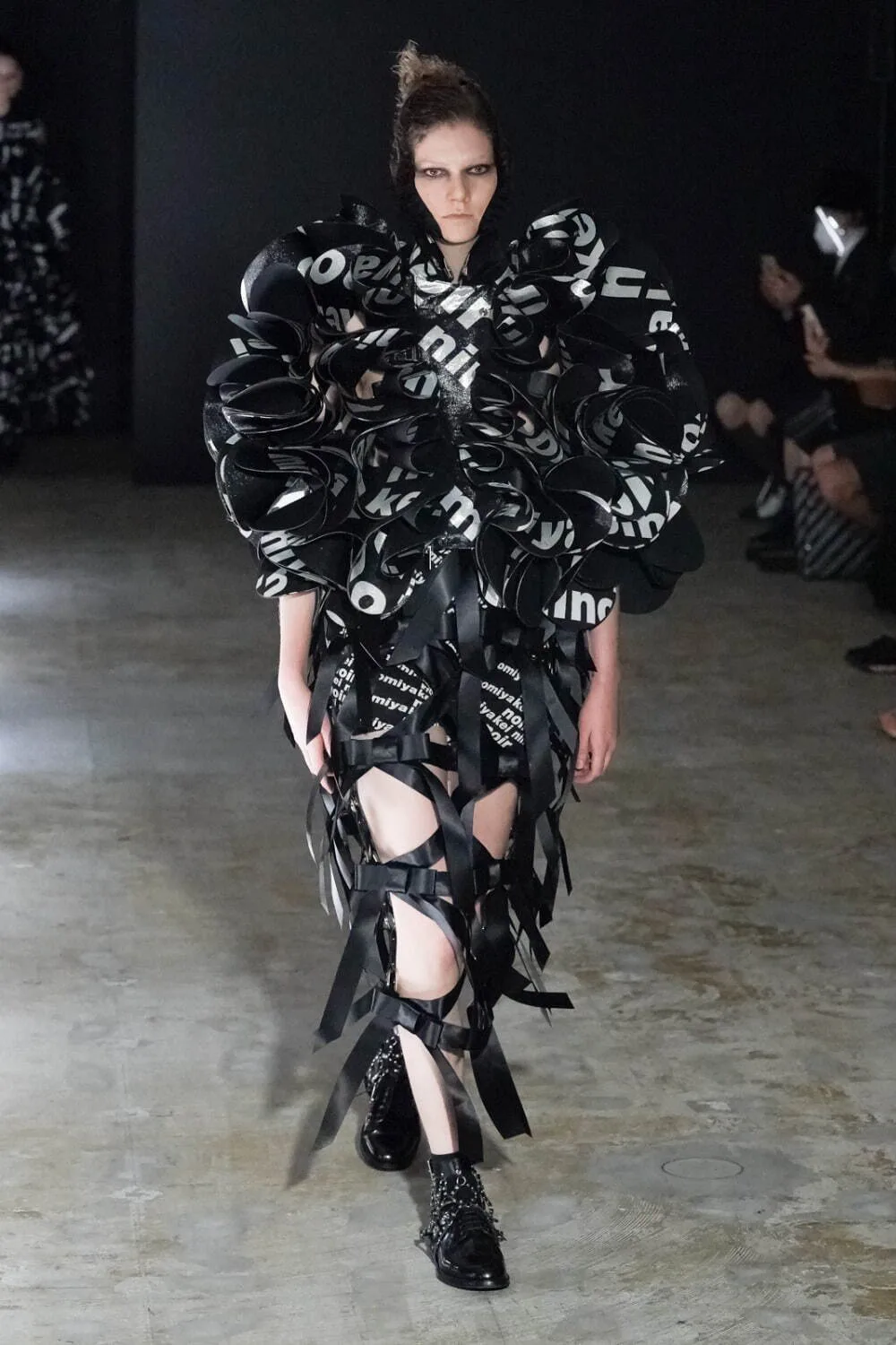 ノワールケイニノミヤ 2022年春夏 LOOK 7