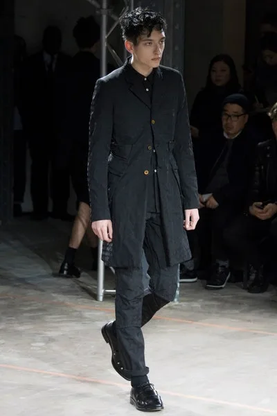 コムデギャルソンオムプリュス 2016秋冬 LOOK 23