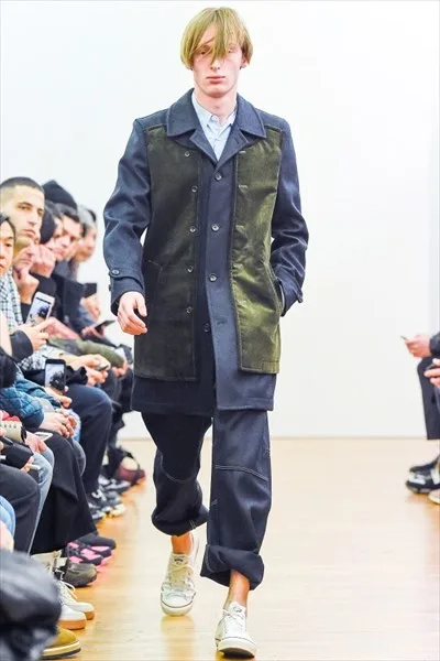コムデギャルソンシャツ 2018秋冬 LOOK 33
