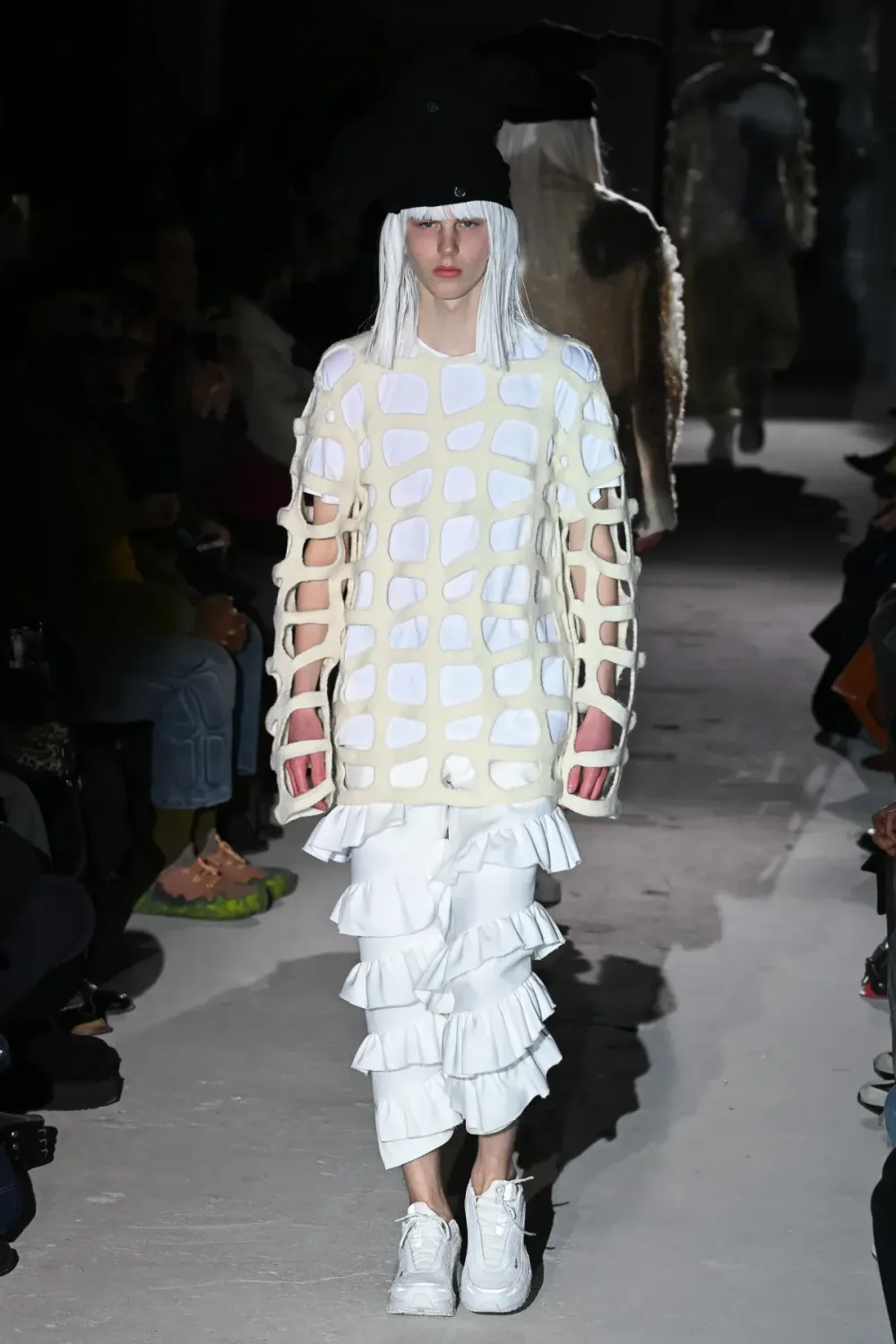 コムデギャルソンオムプリュス 2024年秋冬 LOOK 19