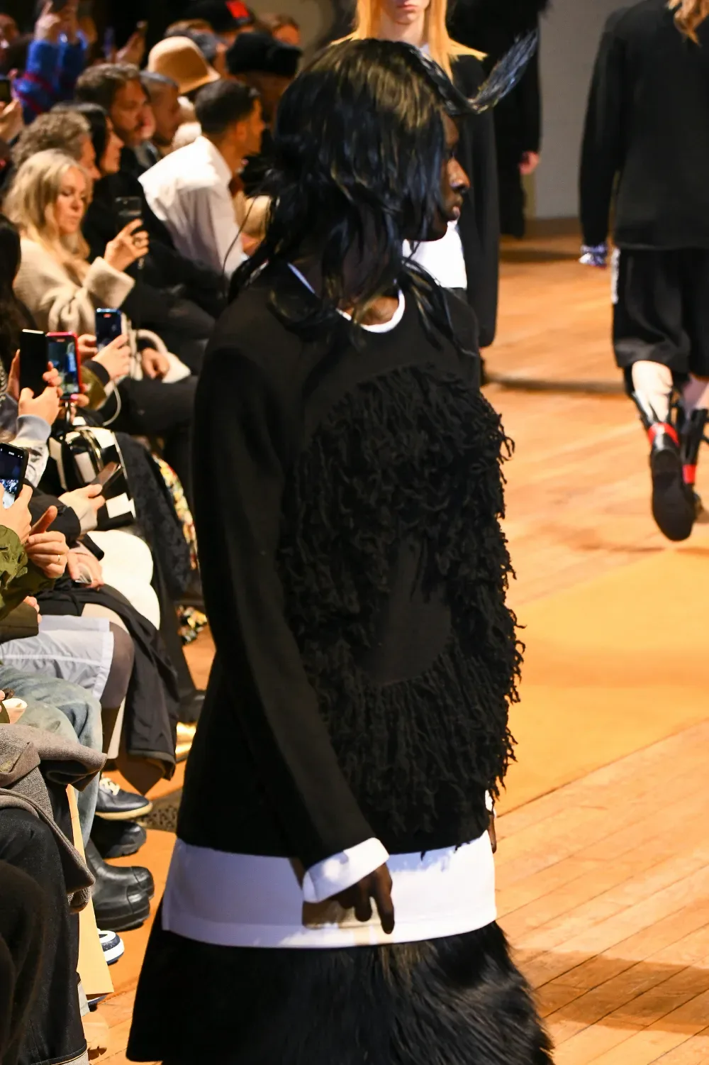 コムデギャルソンオムプリュス 2023年秋冬 LOOK 35 / VIEW 2