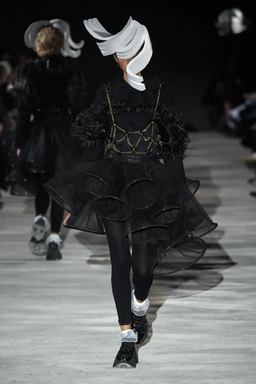 ノワールケイニノミヤ 2025年秋冬 LOOK 14