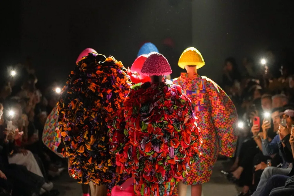 コムデギャルソン 2024年春夏 LOOK 19 / VIEW 6
