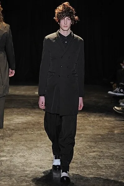 コムデギャルソンオムプリュス 2011秋冬 LOOK 37