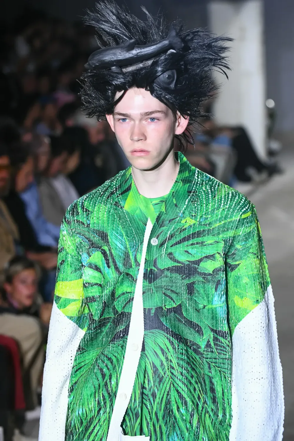 コムデギャルソンオムプリュス 2024年春夏 LOOK 10 / VIEW 2
