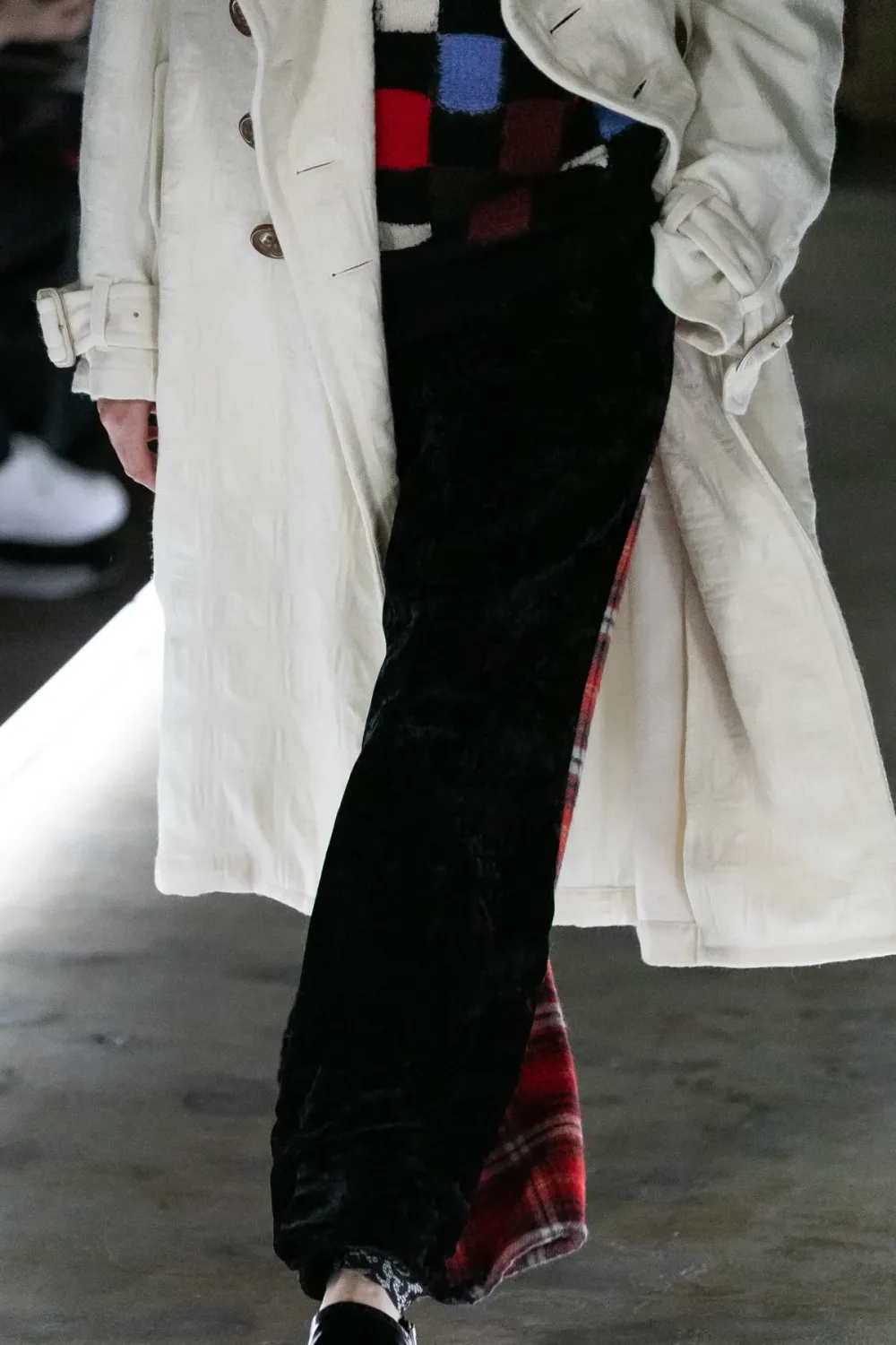 タオ 2023年秋冬 LOOK 16 / VIEW 3
