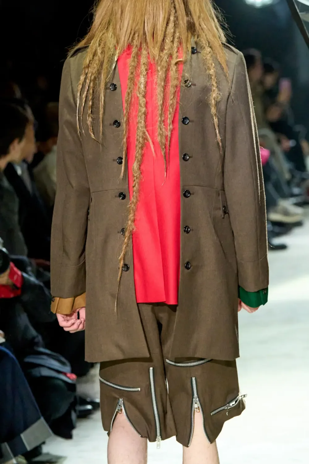 コムデギャルソンオムプリュス 2025年秋冬 LOOK 32 / VIEW 5