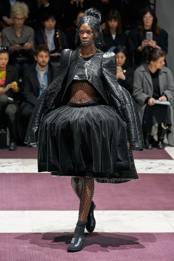 COMME des GARÇONS 2019 AWの同シーズン掲載写真。