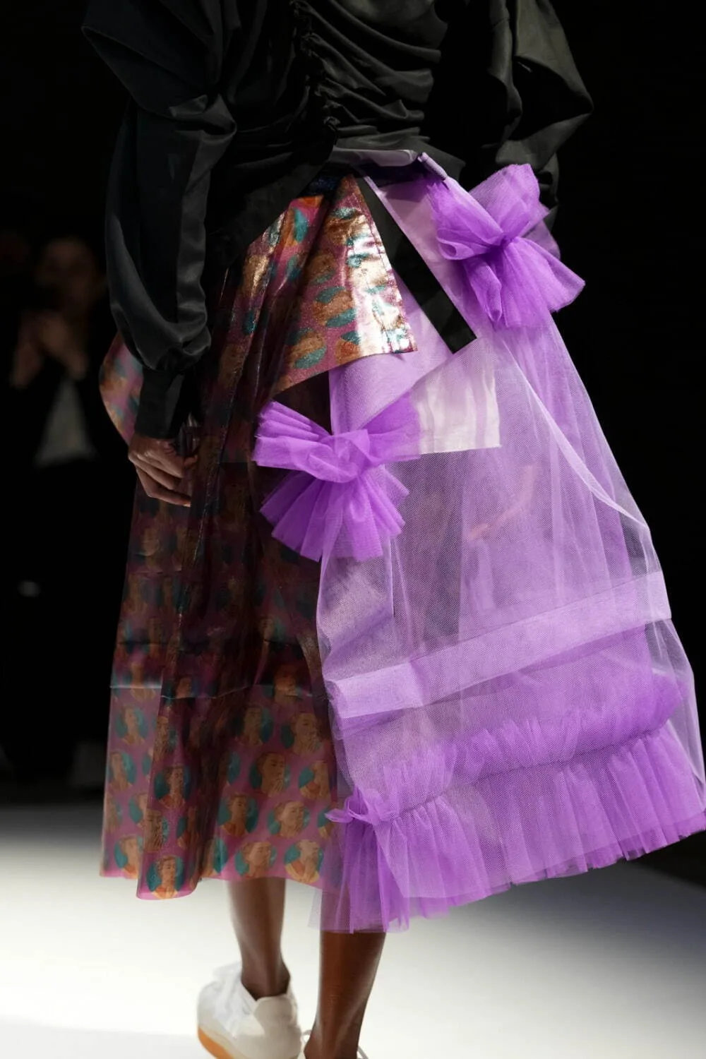 タオ 2025年春夏 LOOK 27 / VIEW 2
