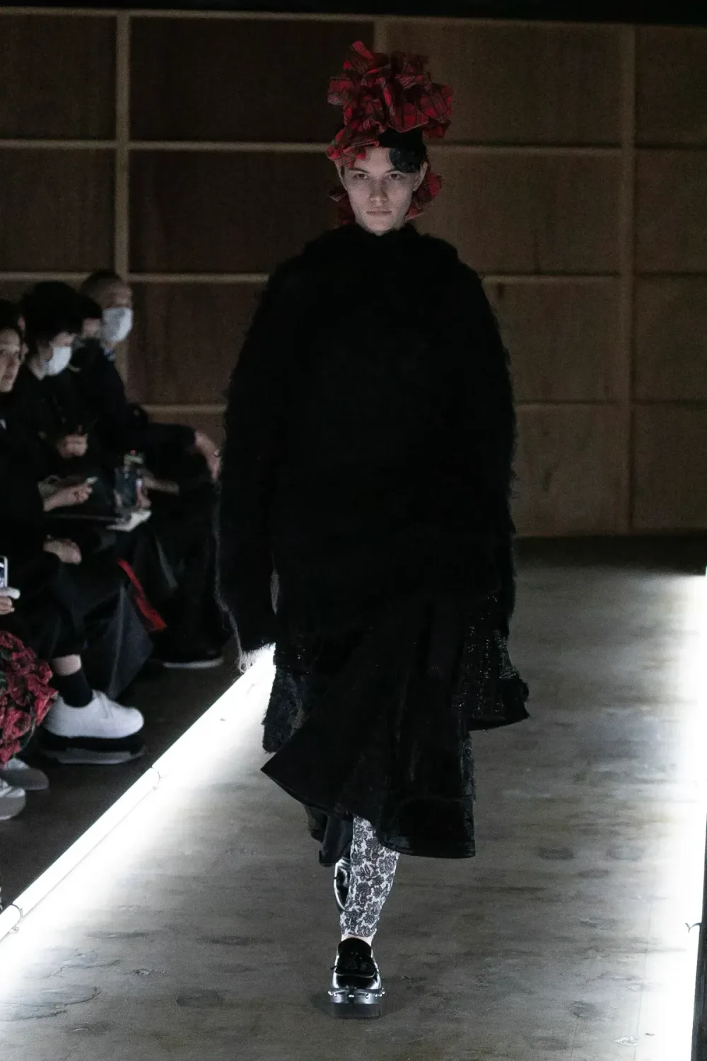 タオ 2023年秋冬 LOOK 13