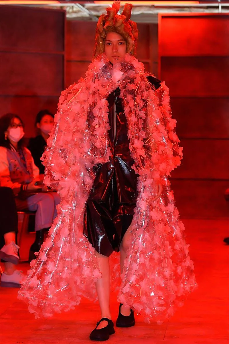 コムデギャルソン 2021春夏 LOOK 3