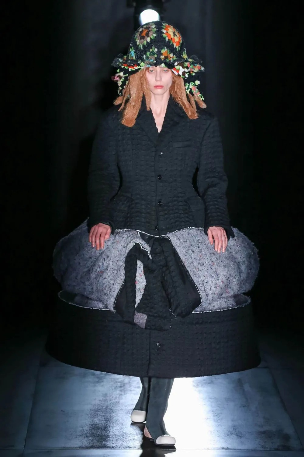COMME des GARÇONS 2022 AWの同シーズン掲載写真。