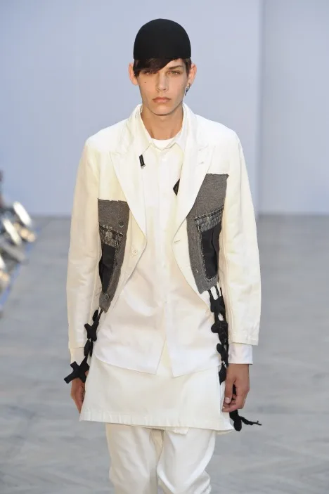 コムデギャルソンオムプリュス 2010春夏 LOOK 37 / VIEW 2