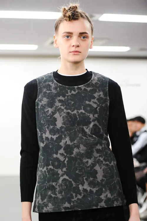 トリコ・コムデギャルソン 2014年秋冬 LOOK 12 / VIEW 2