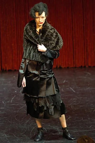 コムデギャルソン 2004秋冬 LOOK 29