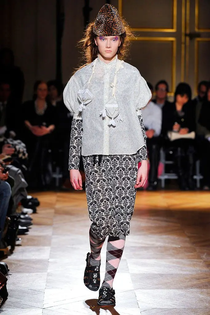 タオ 2010年秋冬 LOOK 13