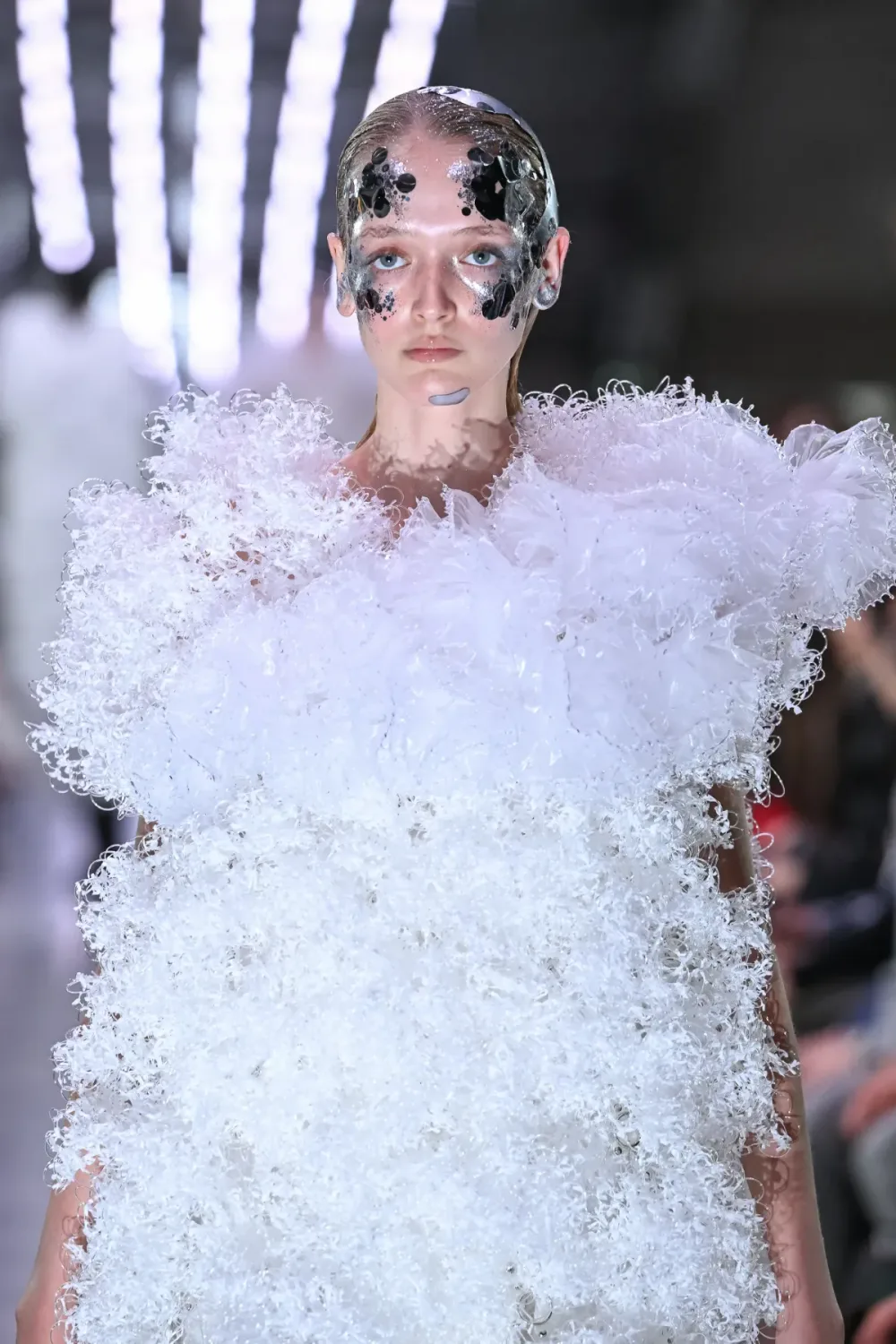 ノワールケイニノミヤ 2024年春夏 LOOK 25 / VIEW 2
