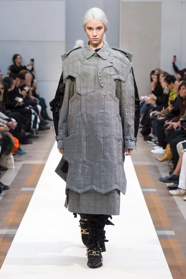 コムデギャルソン 2019春夏 LOOK 17