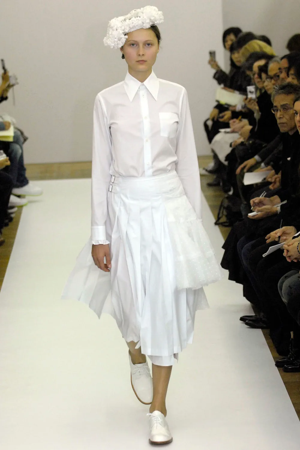 タオ 2007年春夏 LOOK 2