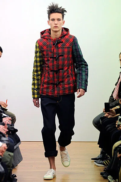 コムデギャルソンシャツ 2010秋冬 LOOK 13