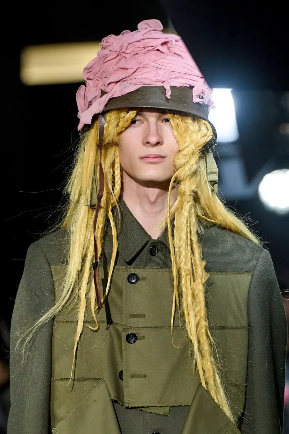 コムデギャルソンオムプリュス 2025年秋冬 LOOK 8 / VIEW 2