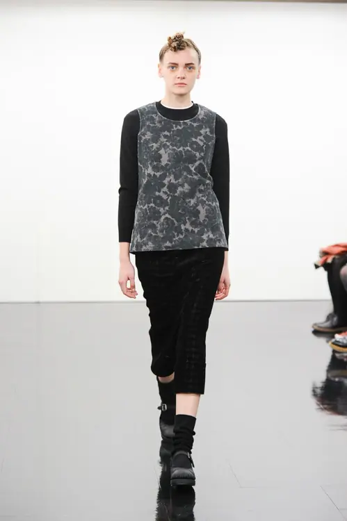トリコ・コムデギャルソン 2014年秋冬 LOOK 12