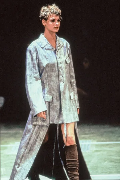 コムデギャルソン 1994秋冬 LOOK 2