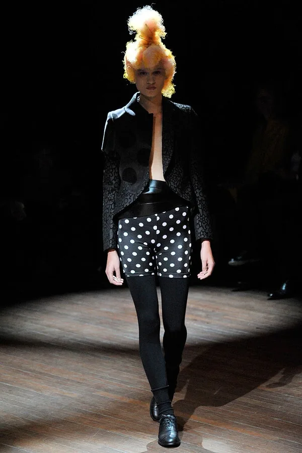 コムデギャルソン 2010春夏 LOOK 10