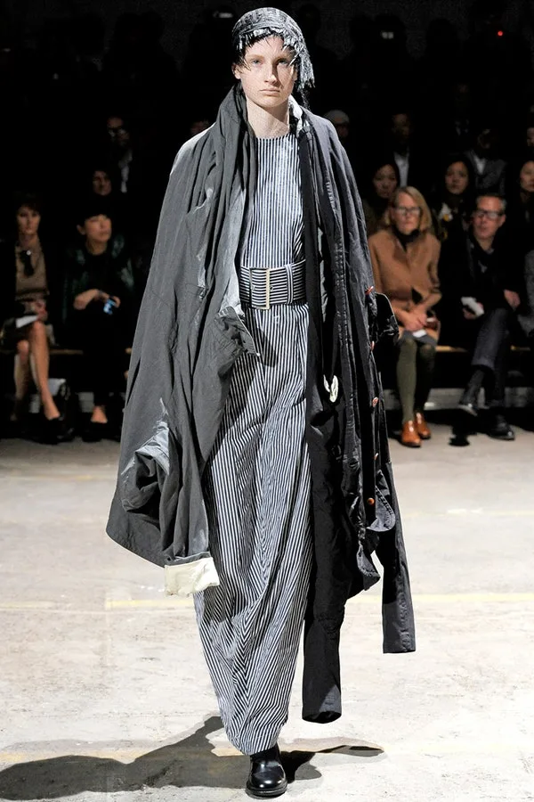 コムデギャルソン 2011春夏 LOOK 17