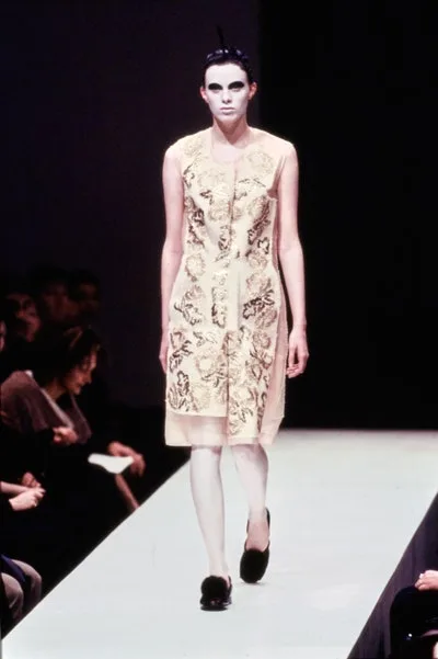 コムデギャルソン 1997秋冬 LOOK 2