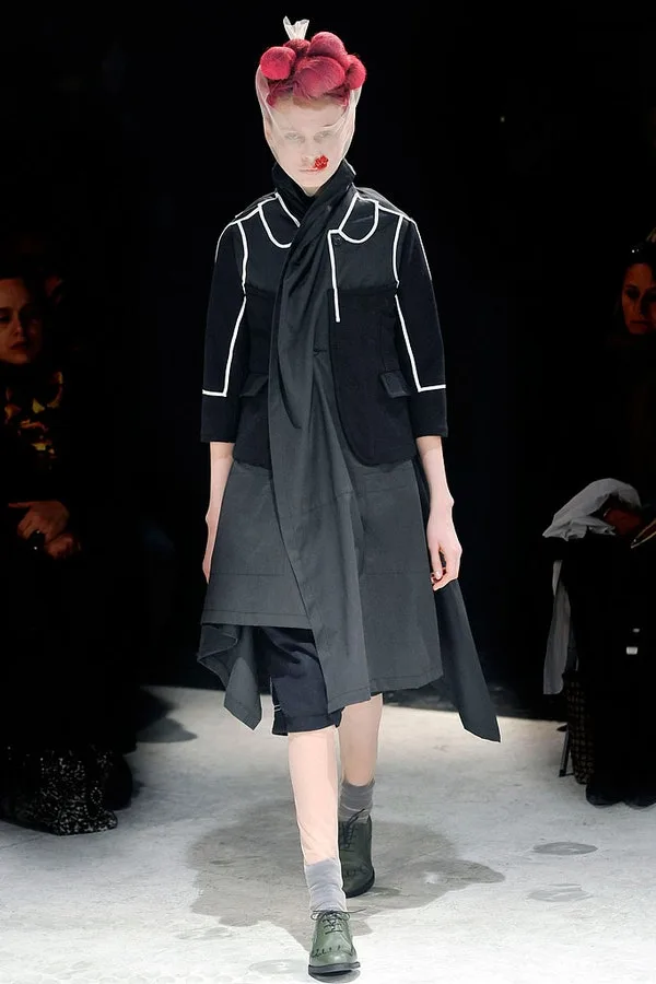 コムデギャルソン 2009秋冬 LOOK 26