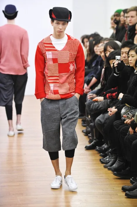 コムデギャルソンシャツ 2011秋冬 LOOK 28