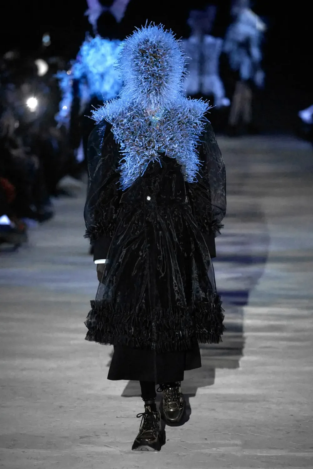 ノワールケイニノミヤ 2025年秋冬 LOOK 3