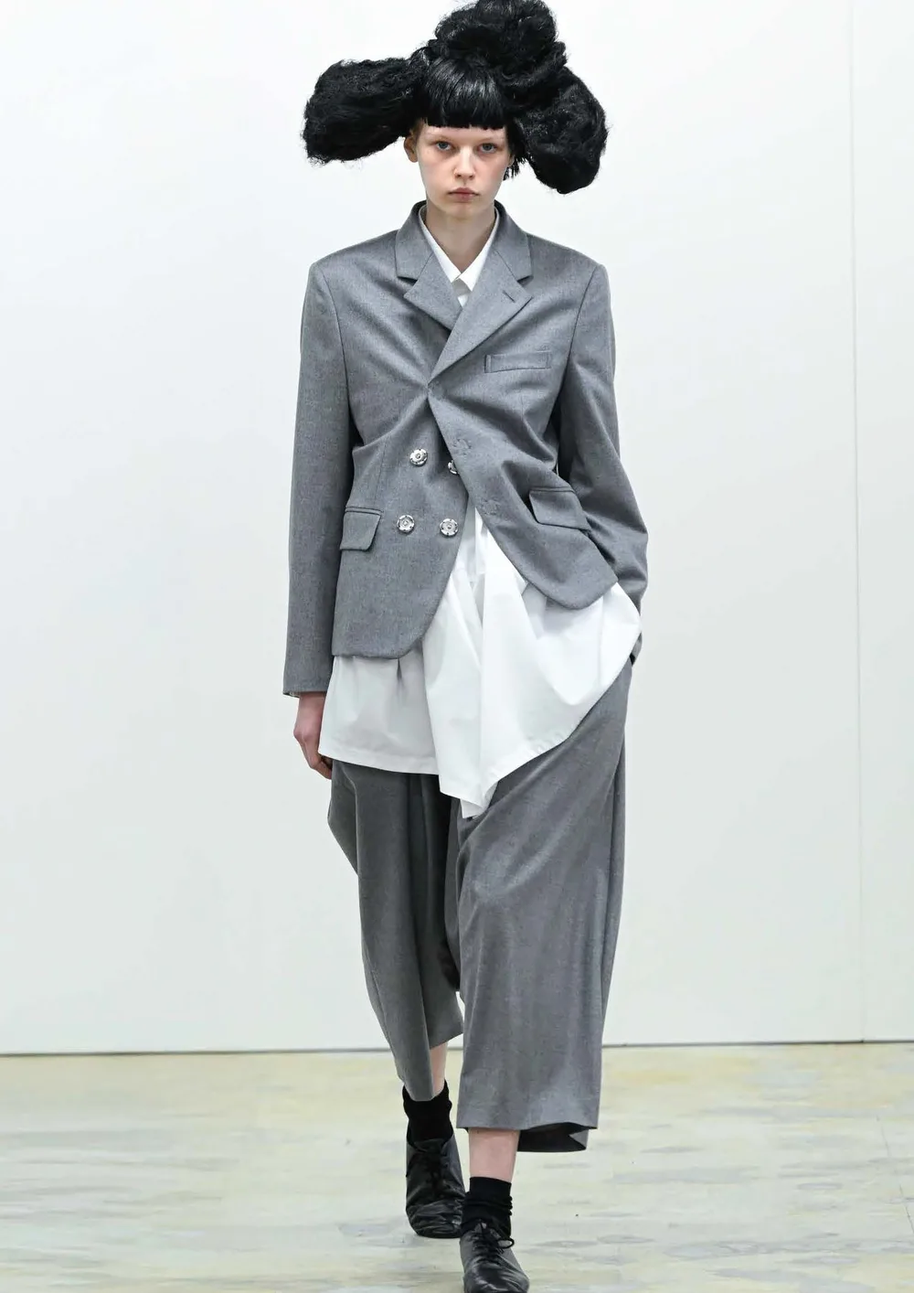 コムデギャルソン コムデギャルソン 2026年秋冬 LOOK 2
