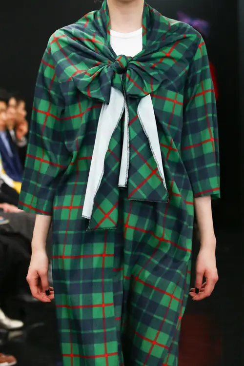 トリコ・コムデギャルソン 2013年秋冬 LOOK 20 / VIEW 2