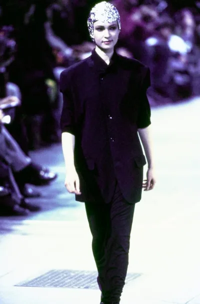 コムデギャルソン 1993秋冬 LOOK 6