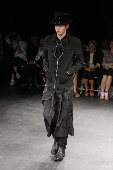 コムデギャルソンオムプリュス 2009春夏 LOOK 22